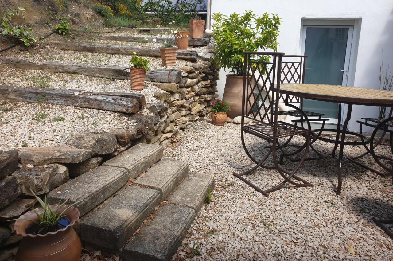 Gites L'Hermitage La Tour-d'Aigues Экстерьер фото